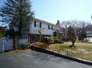 13 Edwards Ave, Wakefield, MA 01880