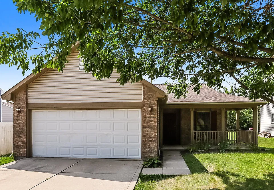 5384 Lakeside Manor Dr
