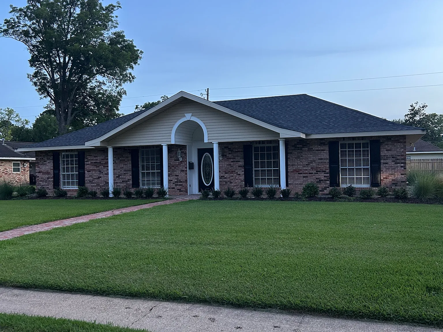 404 Post Oak Blvd — Photo 2