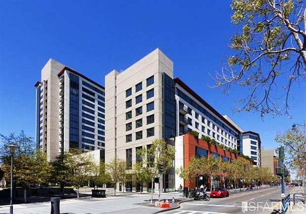 1st image of 250 King St Unit 768