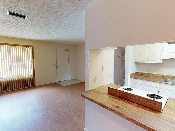 Dining Area & Pass Through Bar Area