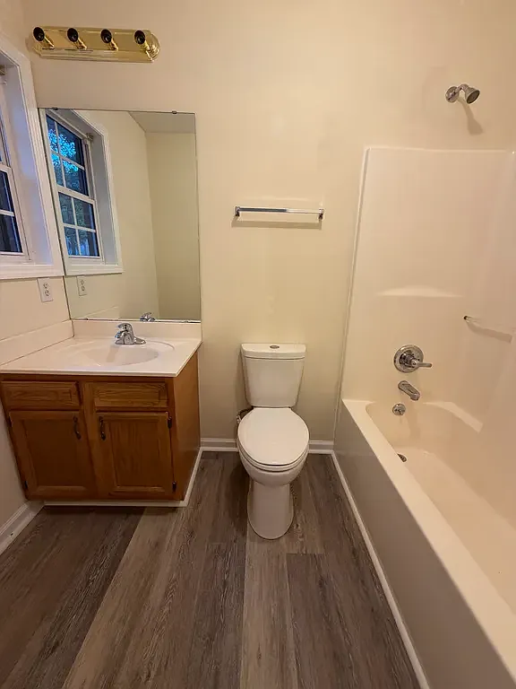 2 bed, 1200 sqft, $1,650 — Photo 3