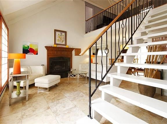 Open & Airy Living Space