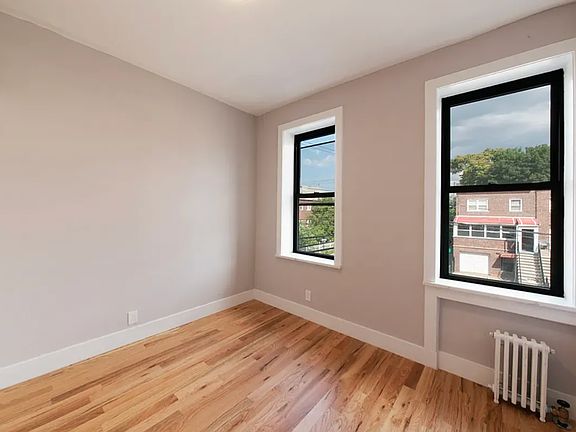 5th image of 4119 Barnes Ave #3