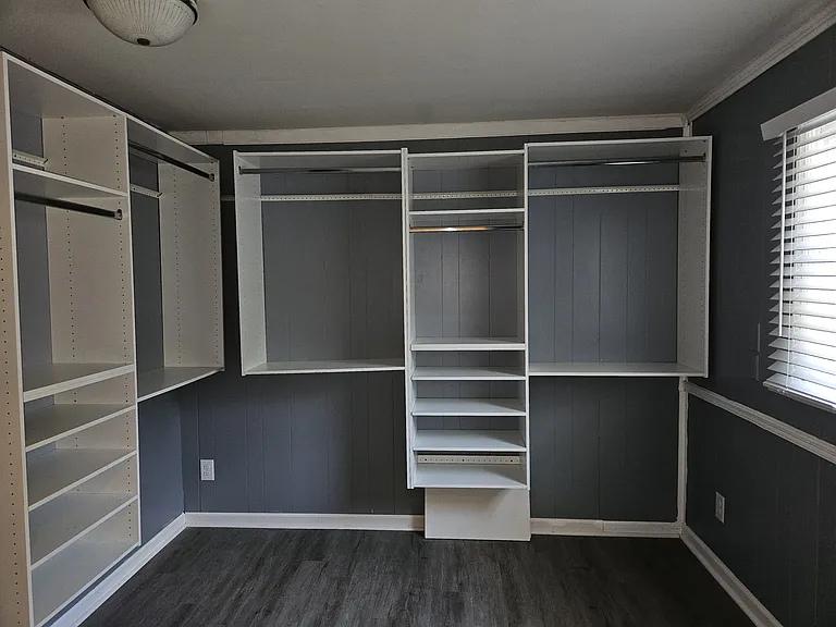 1737 Ireland Dr — Photo 14