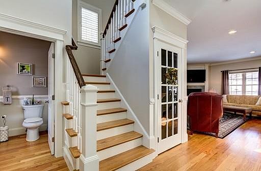 2nd image of 107 North St