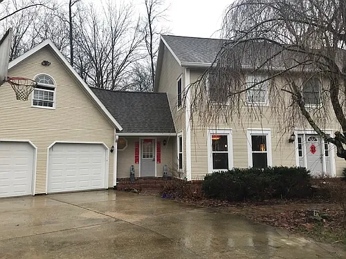 2206 E Autumn Dr Photo 1