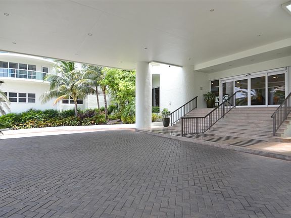 3rd image of 3400 Galt Ocean Drive #309S