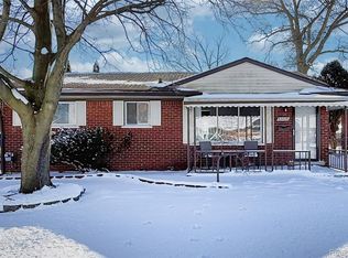 32429 Hazelwood St, Westland, MI 48186