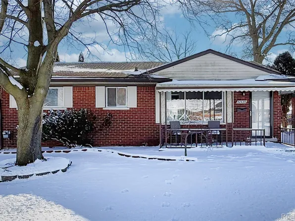32429 Hazelwood St, Westland, MI 48186
