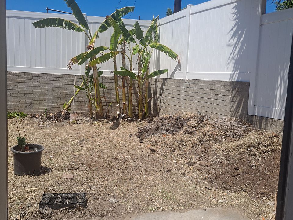 2nd image of 5290 Olvera Ave #D