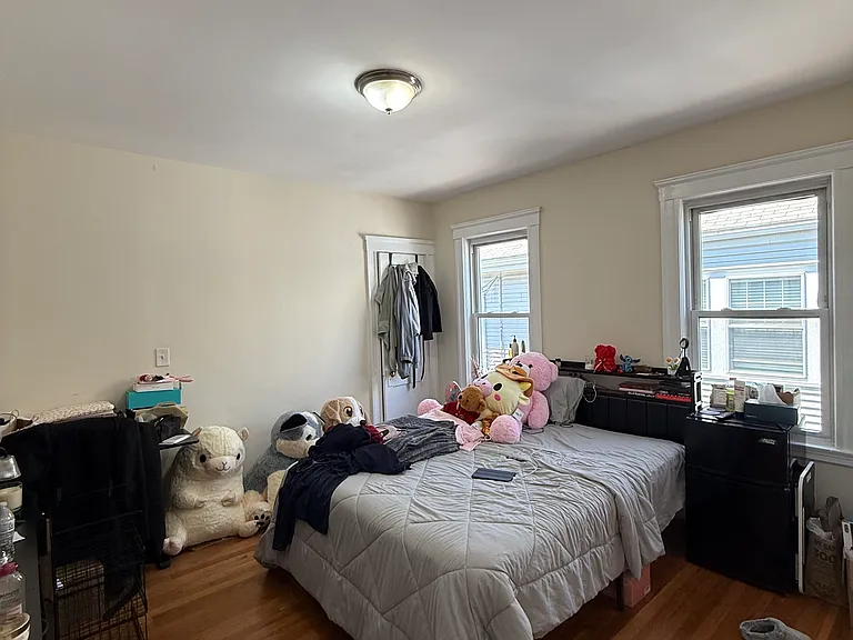 30 Elmira St #2 — Photo 6