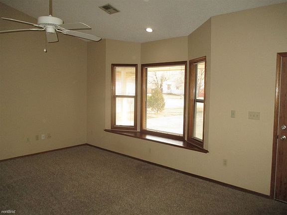 5. 439 N Eisenhower, Living Room