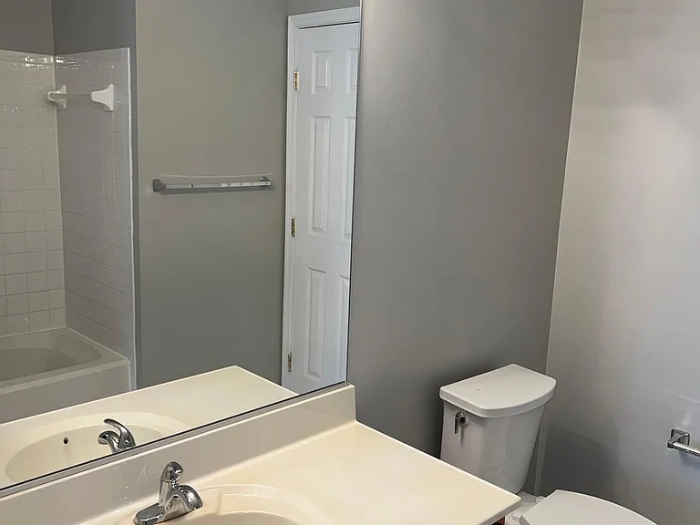 15618 Everglade Ln #304 — Photo 14