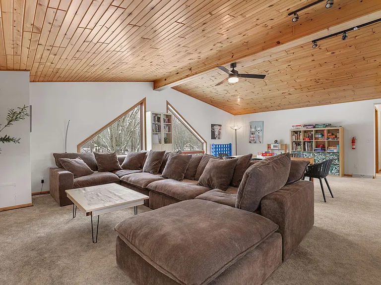 222 Grouse Dr — Photo 52