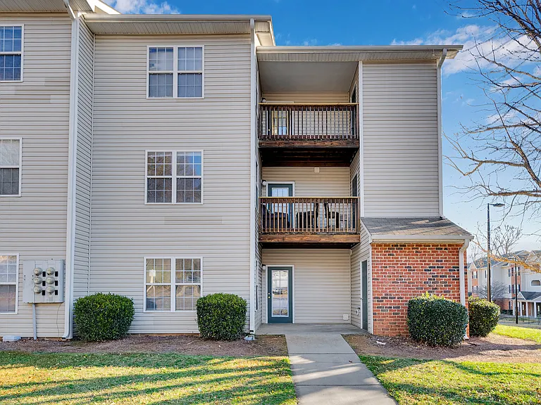 Arrowood Villas — Photo 42