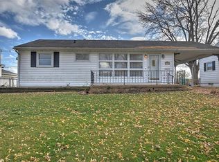 31 La Salle Dr, Decatur, IL 62521