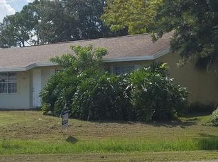 697 Castaways St NE, Palm Bay, FL 32907