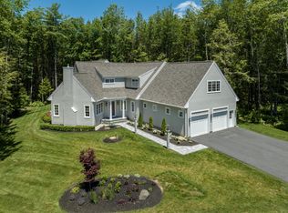 7 Commodores Way, Kennebunk, ME 04043