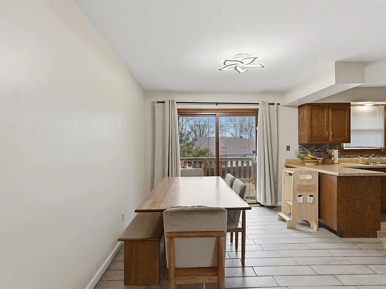 1333 Overlook Dr — Photo 3