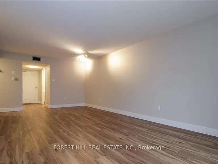 1510 Richmond St N #110 — Photo 9