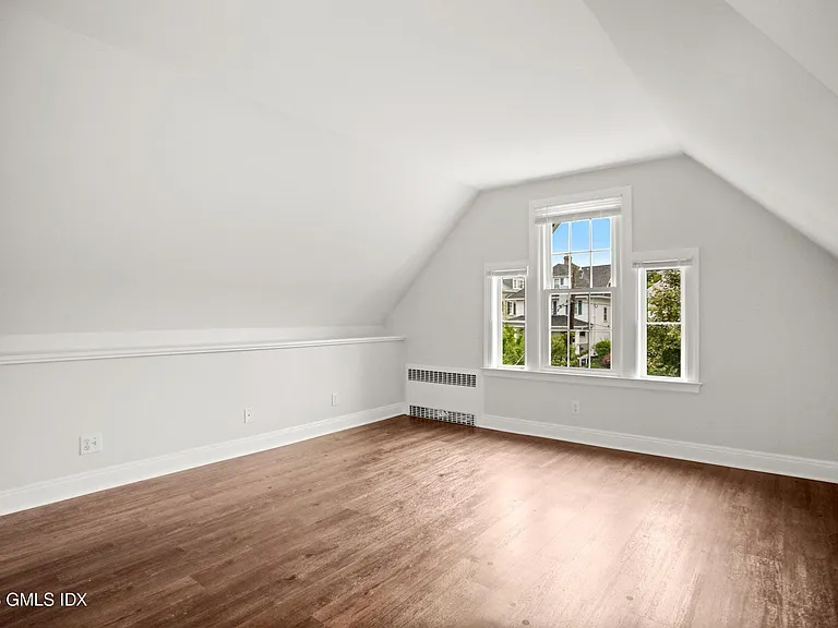 41 Ridge St #2 — Photo 9