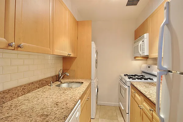 Sold by Corcoran | media 4