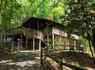 86 Chestnut Hill Dr, Franklin, NC 28734