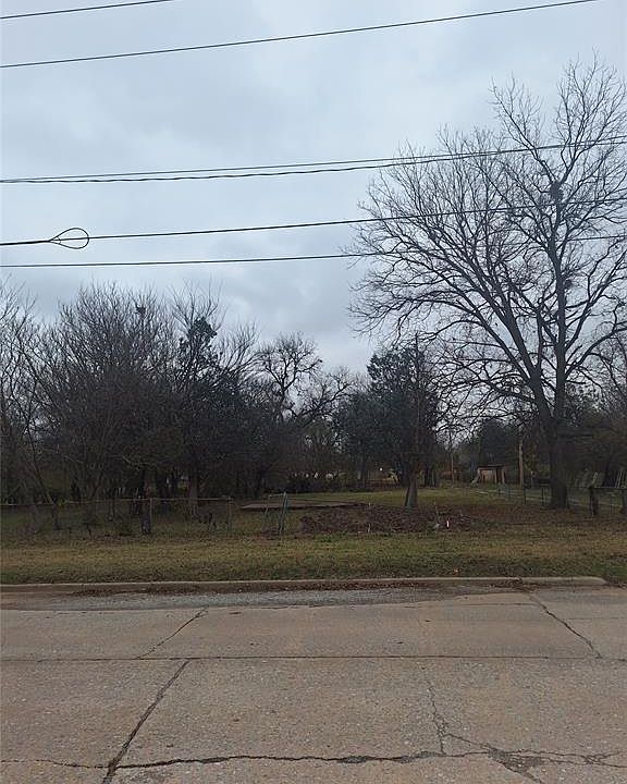 2nd image of 908 SW 4th St Lot 7