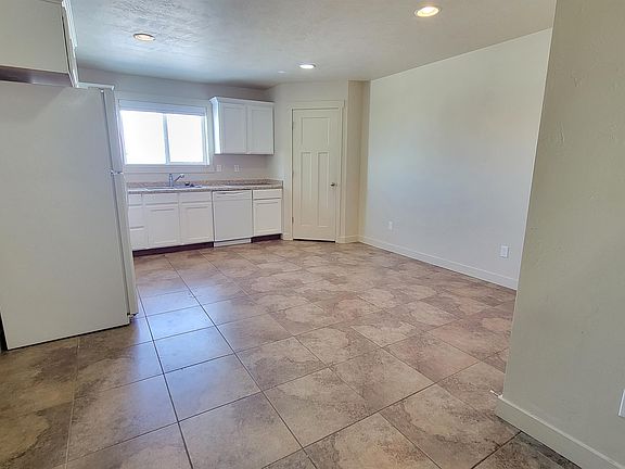 5th image of 14393 S Oakfield Way #1