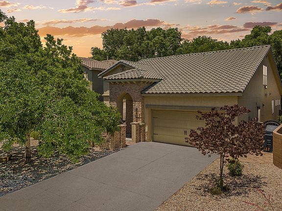 3rd image of 624 Bosque Verde Ln NW