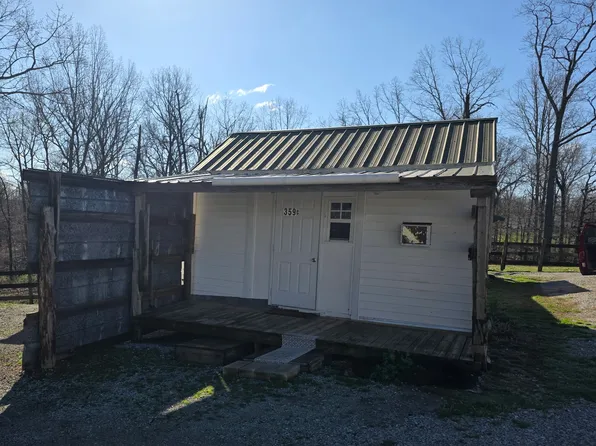 359 Jonestown Rd #C, Summertown, TN 38483