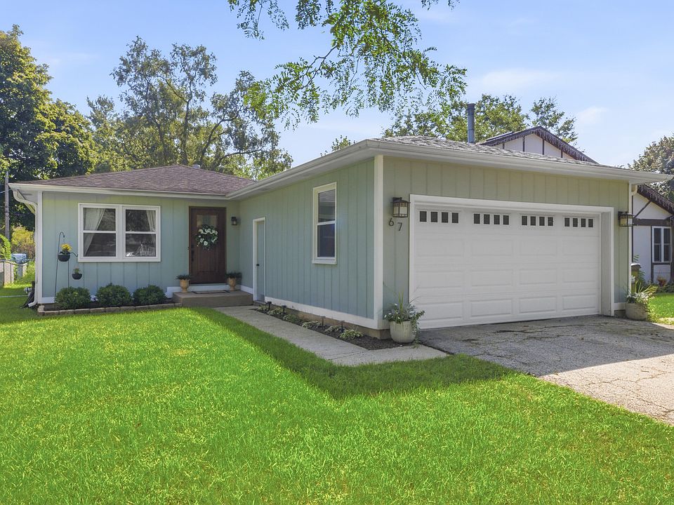 1st image of 67 Barberry Dr
