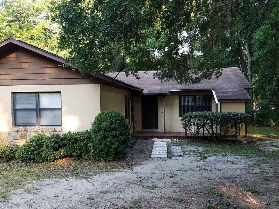 1st image of 2604 NE 22nd Ct