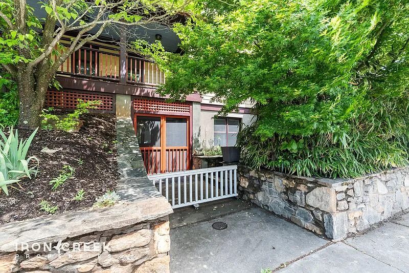 Building Photo - 56A Starnes Ave