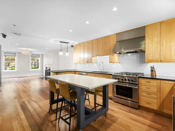 630 Hudson Street image 42 of 50