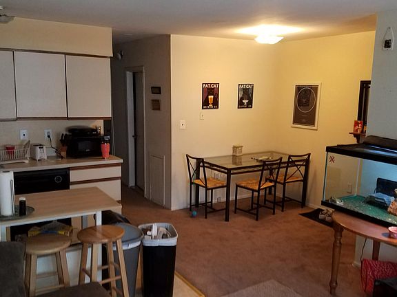 5th image of 4610 Silverwood St #2