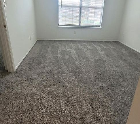4th image of 502 Wharf Ct