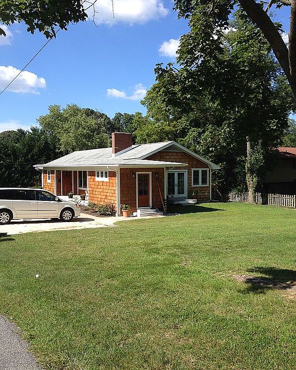 1st image of 514 Hodges Ln