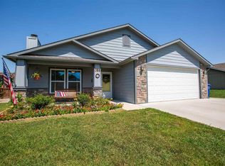208 Bergsten Ct, Riley, KS 66531