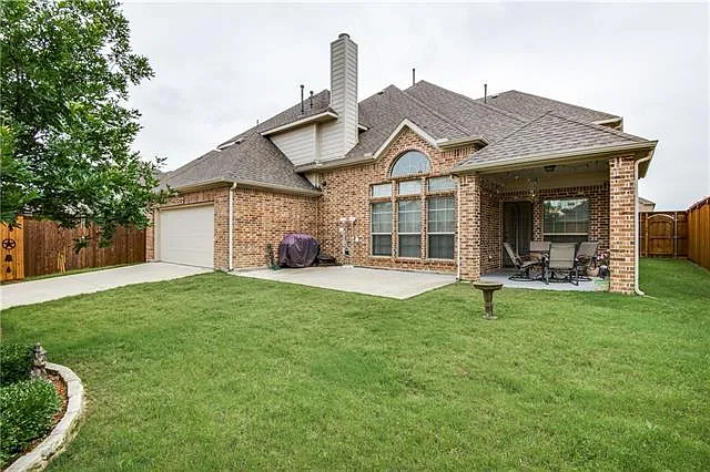 6 bed, 4322 sqft, $4,500 — Photo 3