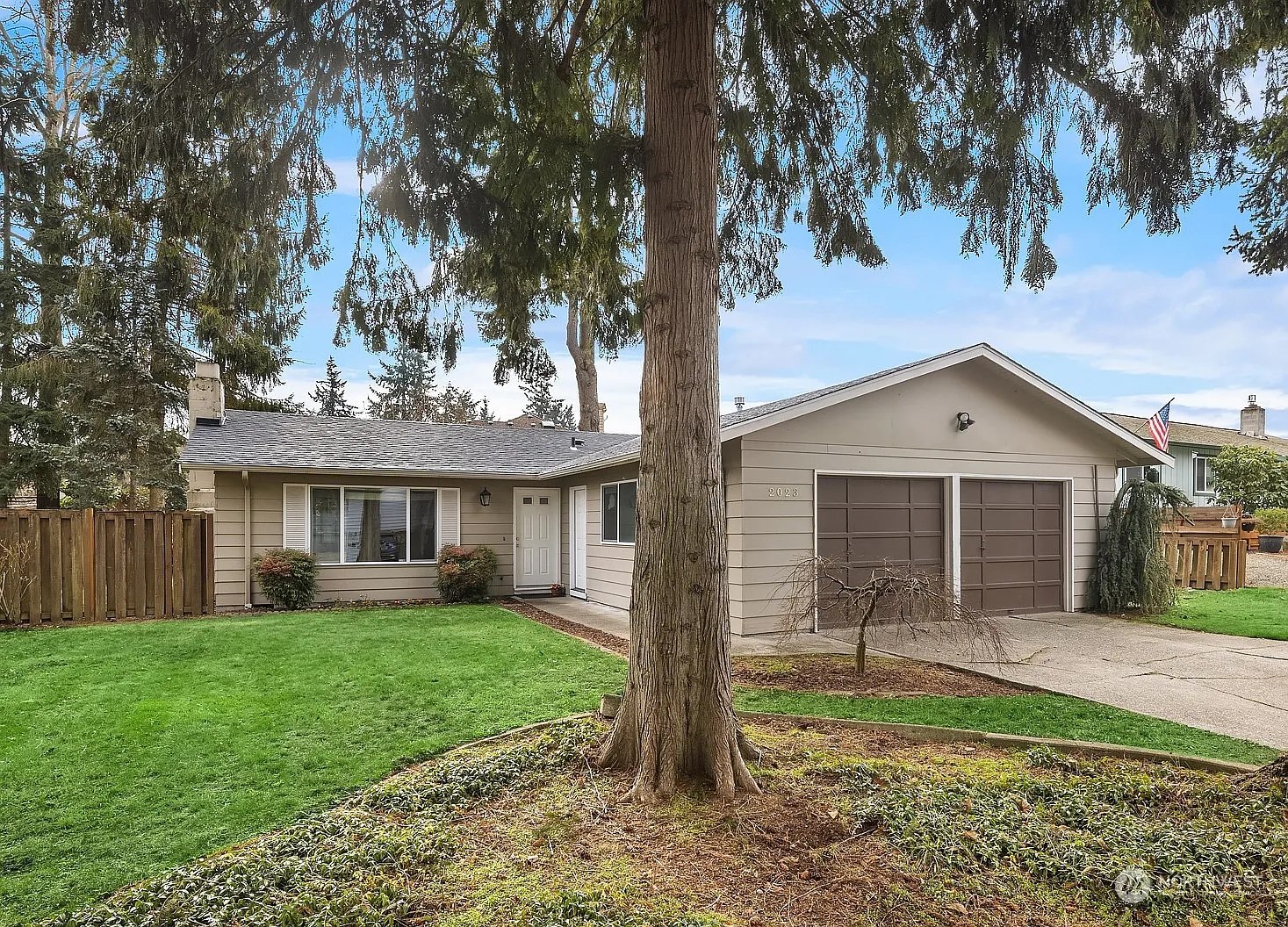 2023 S 301st Pl photo 1