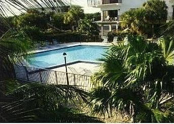 4th image of 43 Gulfpointe Condo Marathon Blvd
