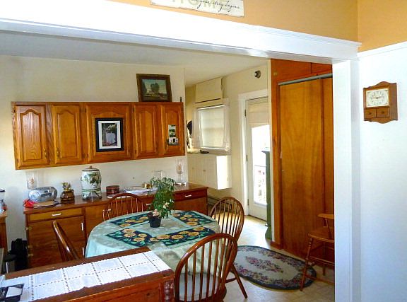 5th image of 16 Acorn St