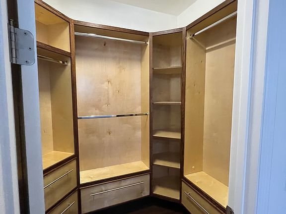 2nd image of 10411 Belfry Cir