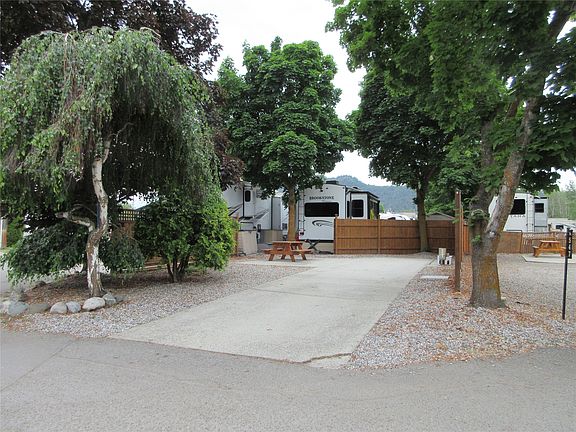 2nd image of 415 Commonwealth Rd #551
