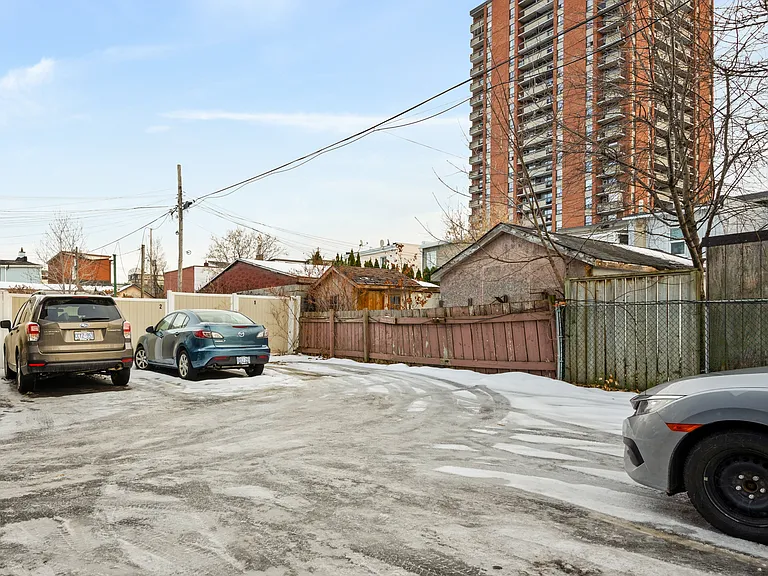 136 Willow St #BASEMENT — Photo 25