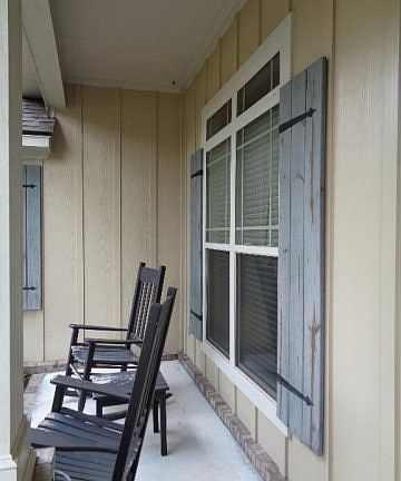 2nd image of 5360 Harlow Ln