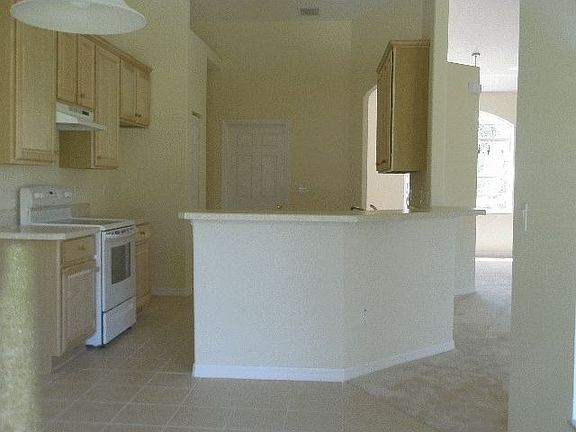 2nd image of 32 White Star Dr