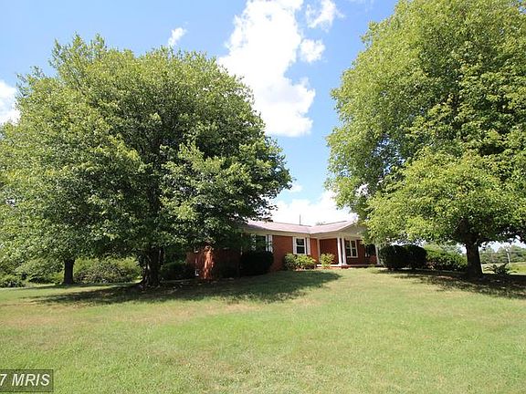 3rd image of 11636 Jennings Dr